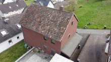 Luftbild Wohnen im Gr�nen: Gro�z�giges Haus mit riesigem Garten, Terrasse & viel Raum