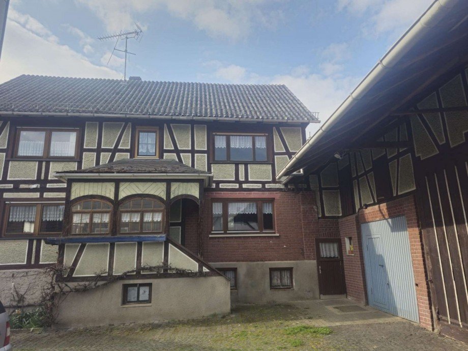 Hofansicht Einfamilienhaus Biedenkopf