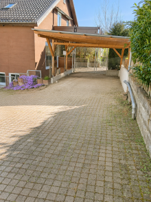 Carport und Hof Gem�tliches Familienhaus mit Garten und ausbauf�higem Dachgeschoss