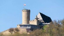 Schloss Gepflegte 2-Zimmer-Wohnung in bester Innenstadtlage von Biedenkopf - mit Balkon & Tiefgarage