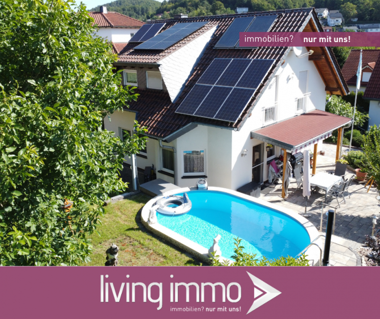 Titelbild Mittenaar Einfamilienhaus Familienparadies mit Pool, Photovoltaik & minimalen Energiekosten